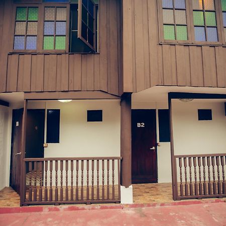 Agga Cnx Hostel Chiang Mai Buitenkant foto