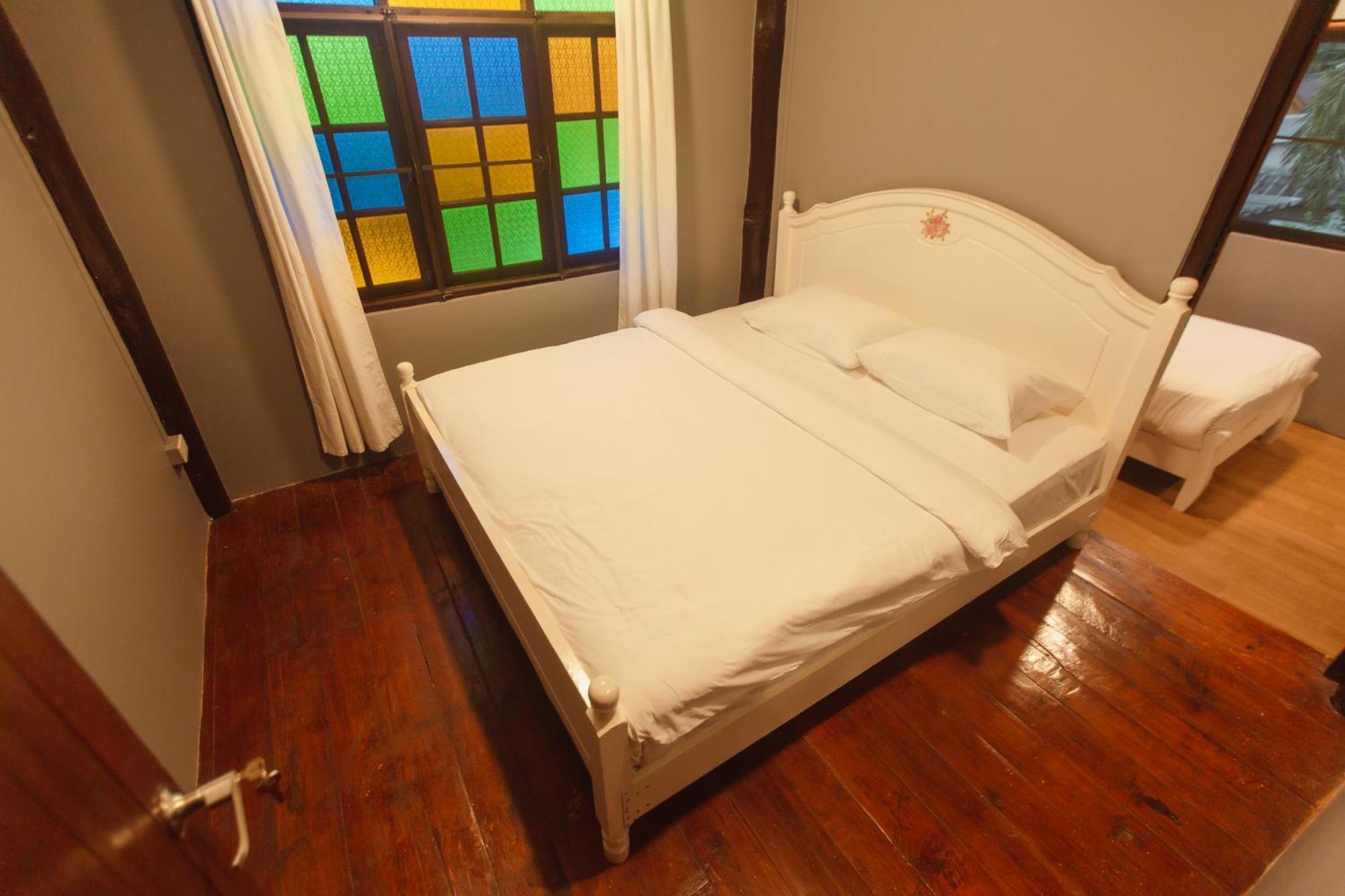 Agga Cnx Hostel Chiang Mai Buitenkant foto