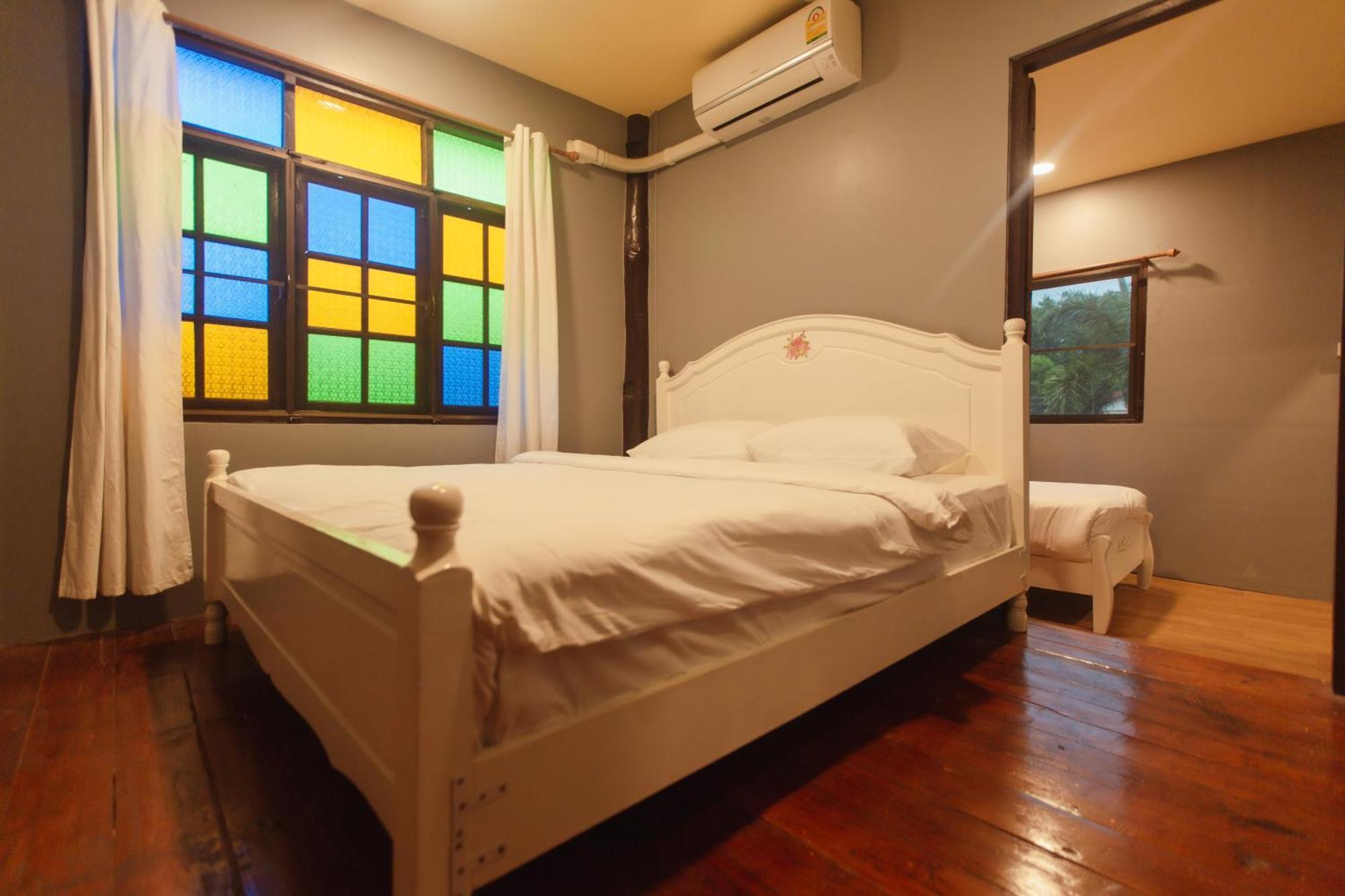 Agga Cnx Hostel Chiang Mai Buitenkant foto