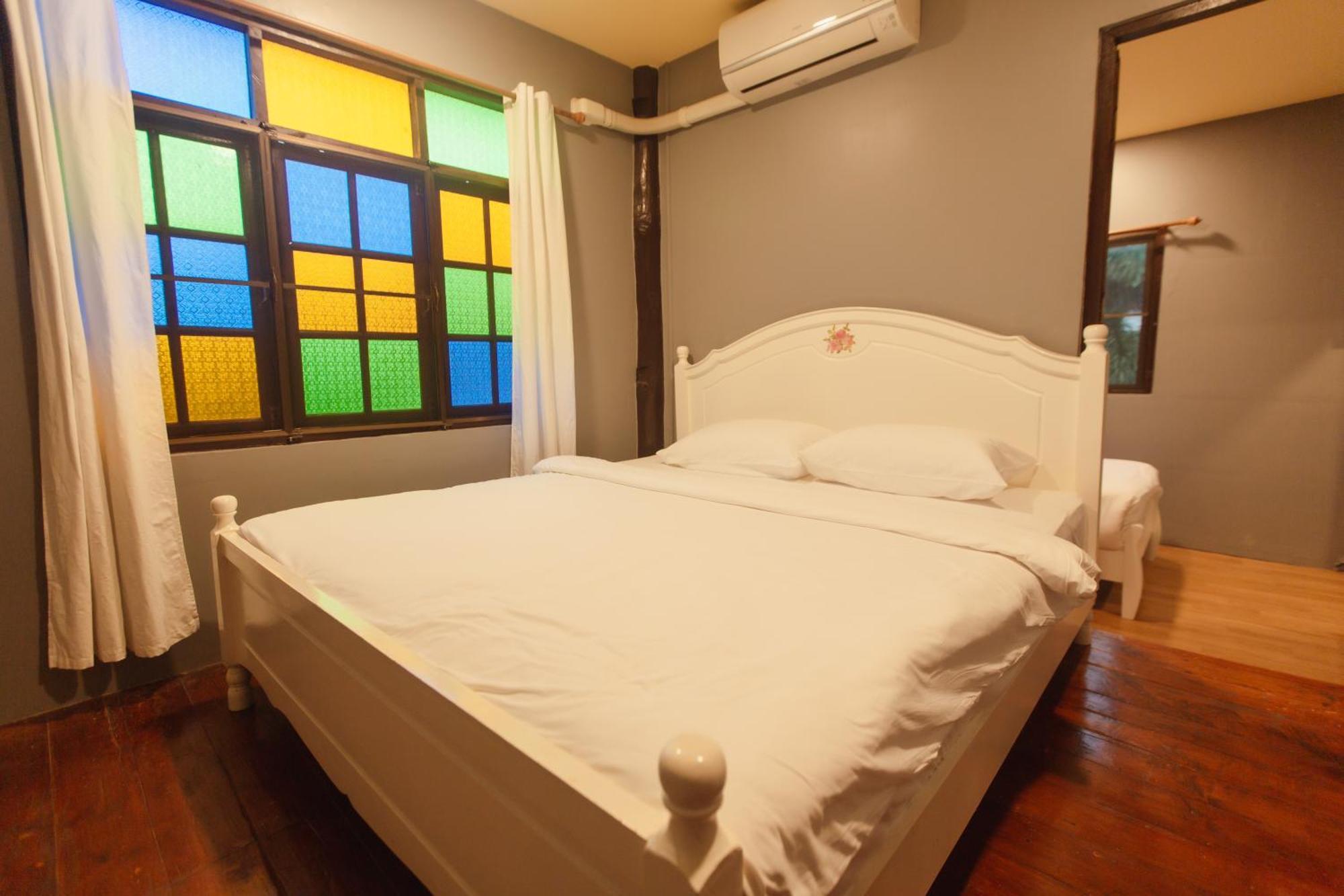 Agga Cnx Hostel Chiang Mai Buitenkant foto