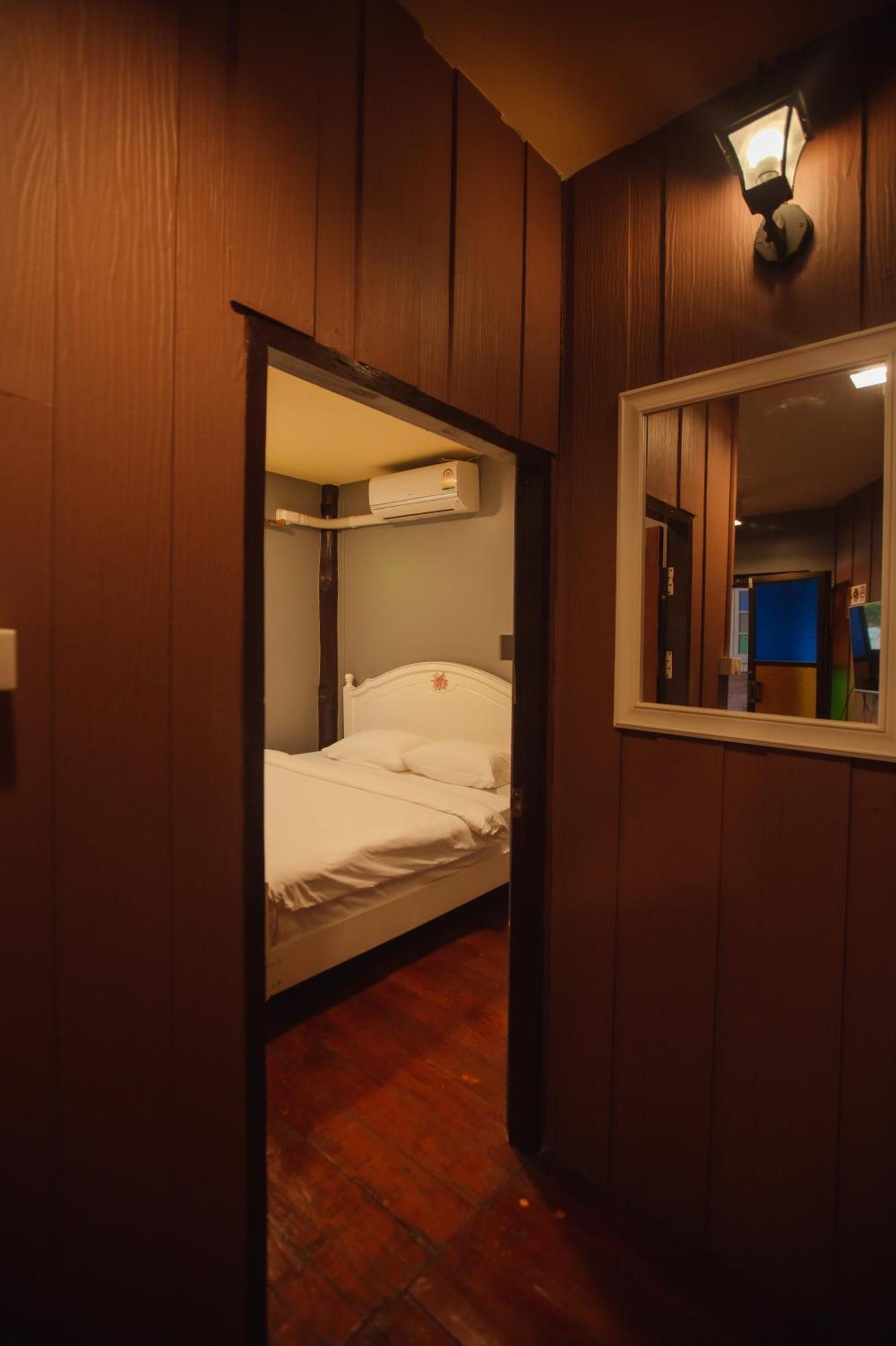 Agga Cnx Hostel Chiang Mai Buitenkant foto