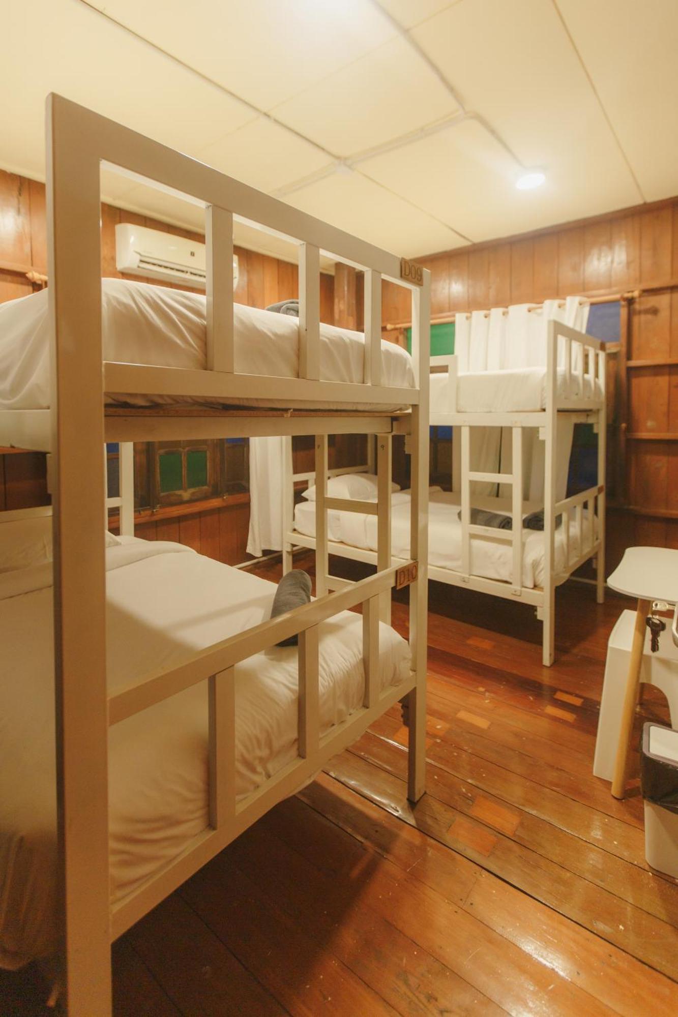 Agga Cnx Hostel Chiang Mai Buitenkant foto