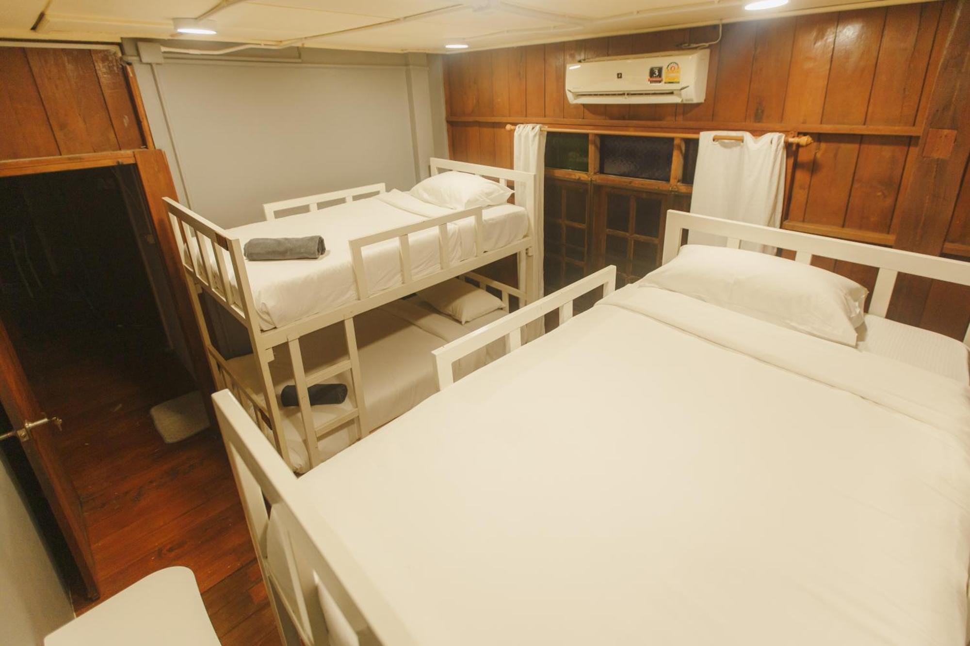 Agga Cnx Hostel Chiang Mai Buitenkant foto