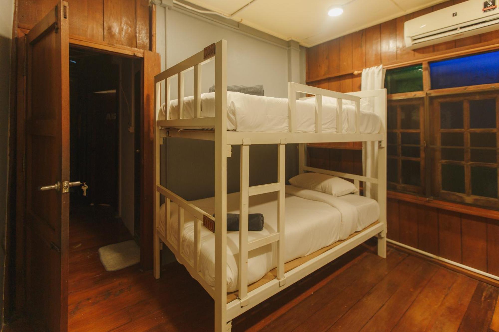 Agga Cnx Hostel Chiang Mai Buitenkant foto