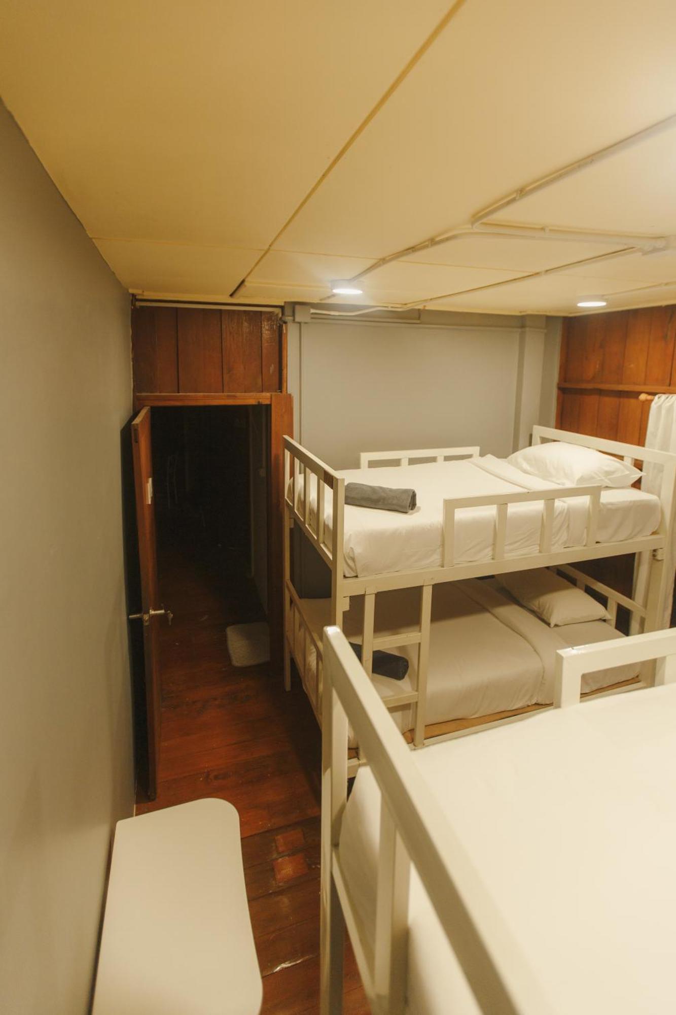 Agga Cnx Hostel Chiang Mai Buitenkant foto