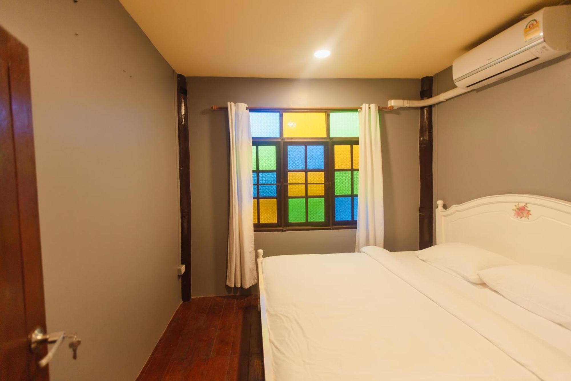 Agga Cnx Hostel Chiang Mai Buitenkant foto