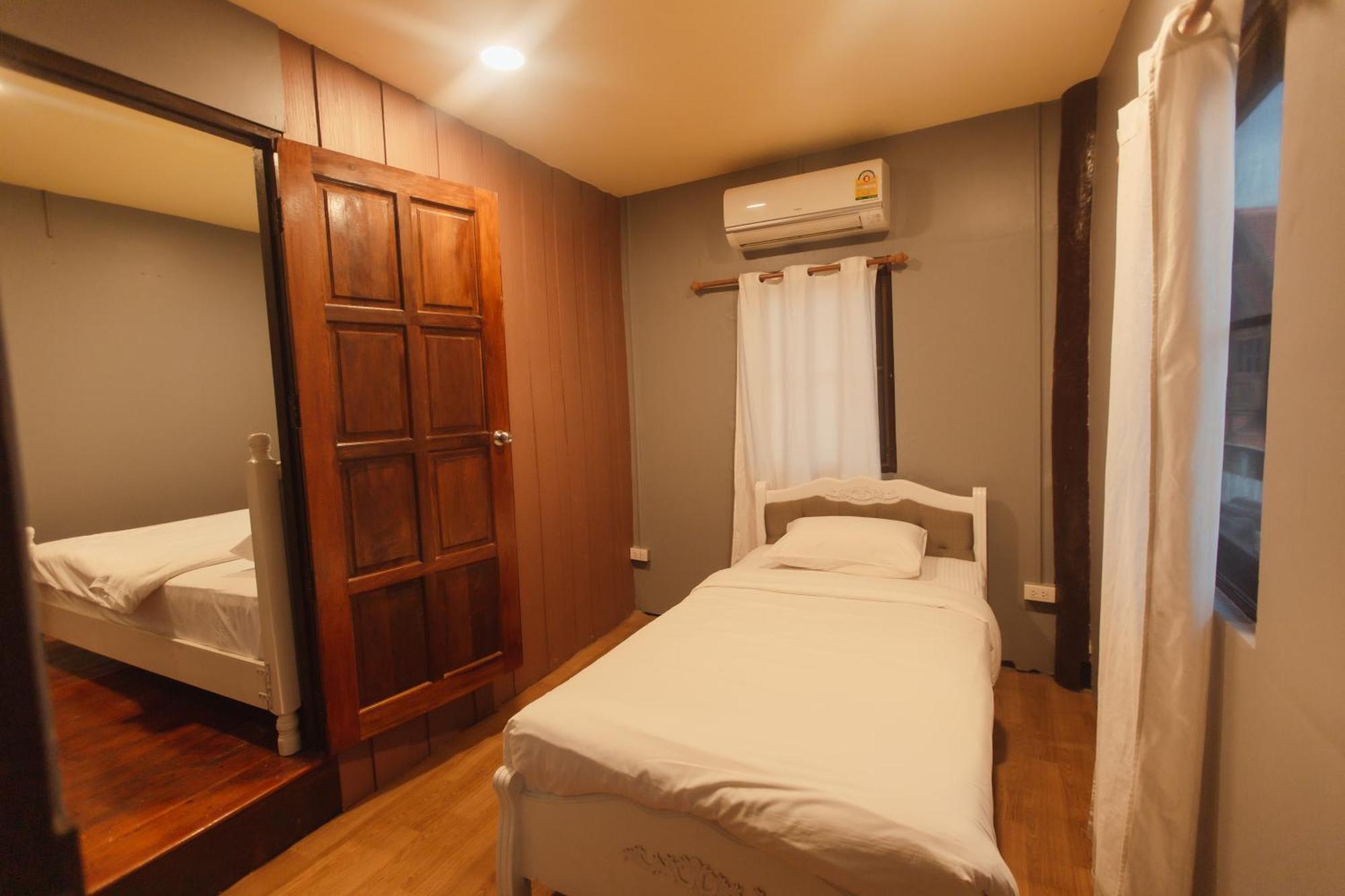 Agga Cnx Hostel Chiang Mai Buitenkant foto