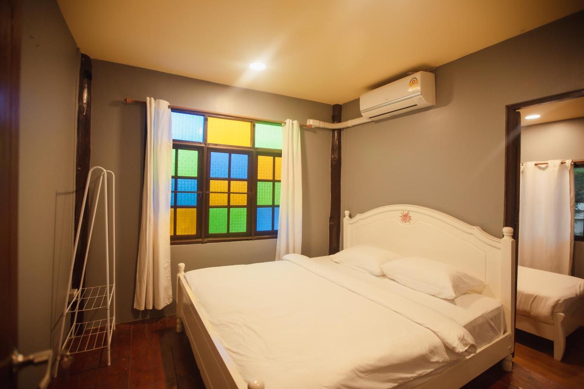 Agga Cnx Hostel Chiang Mai Buitenkant foto