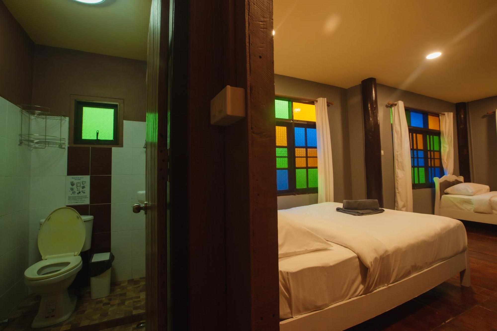 Agga Cnx Hostel Chiang Mai Buitenkant foto