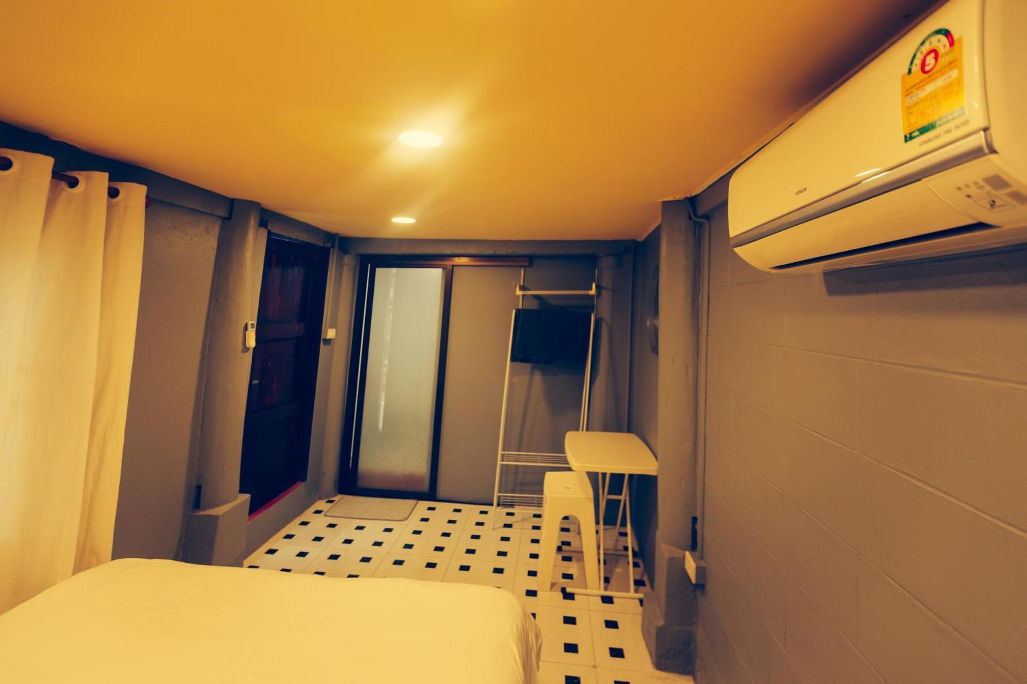 Agga Cnx Hostel Chiang Mai Buitenkant foto