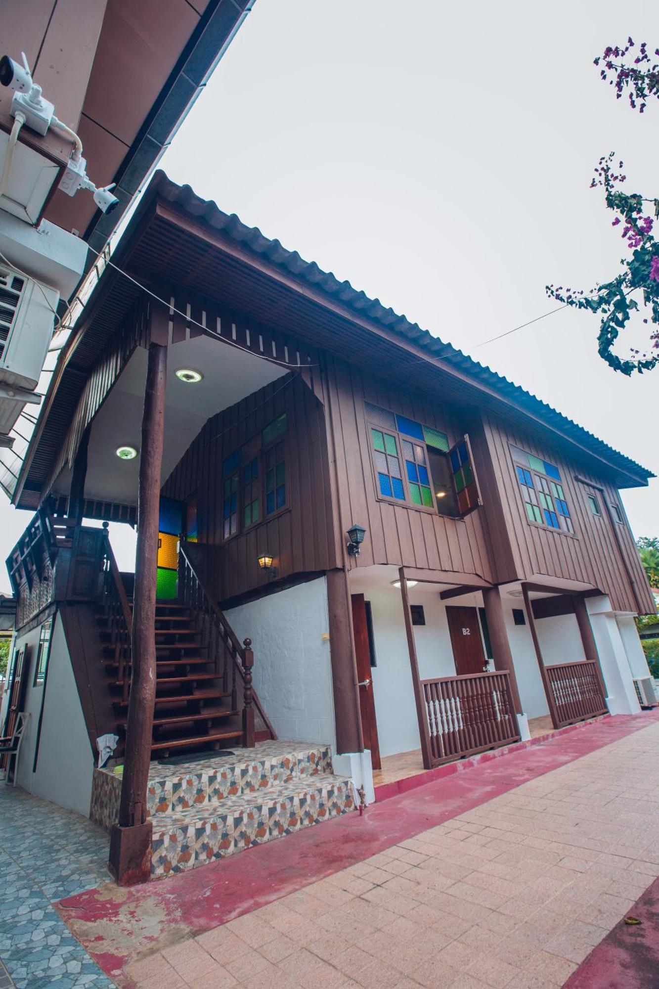 Agga Cnx Hostel Chiang Mai Buitenkant foto