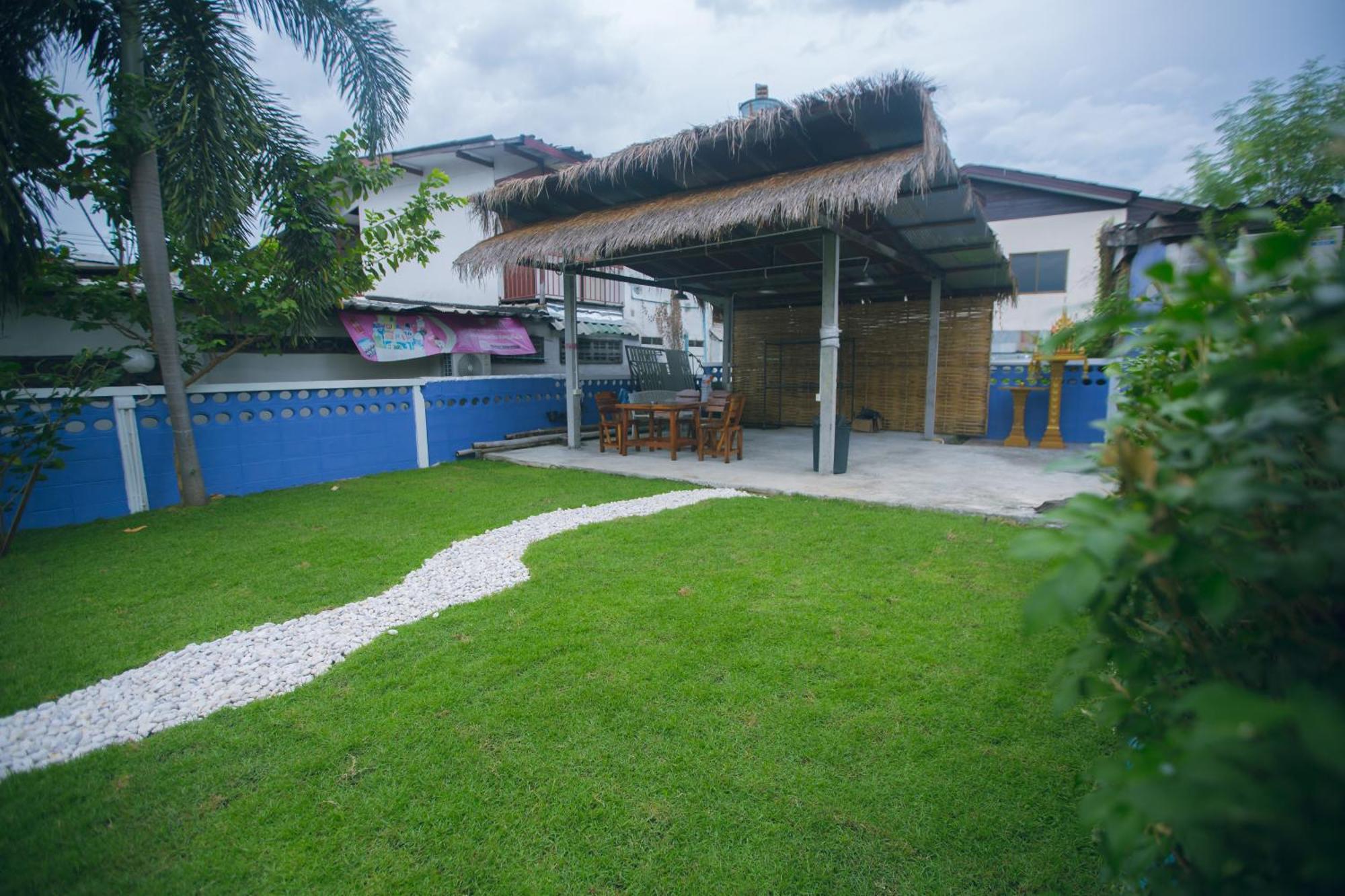 Agga Cnx Hostel Chiang Mai Buitenkant foto